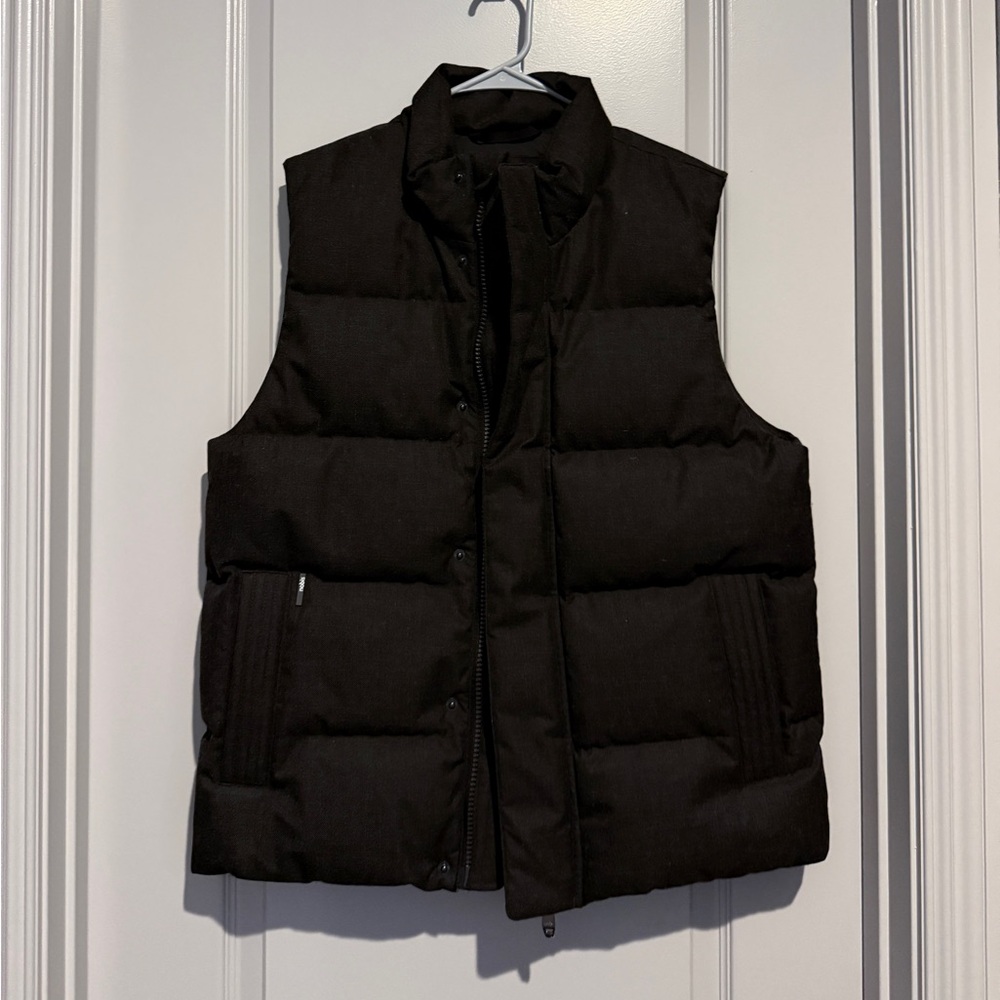 Nobis Vale Men's Quilted Vest - Picture 4 of 6